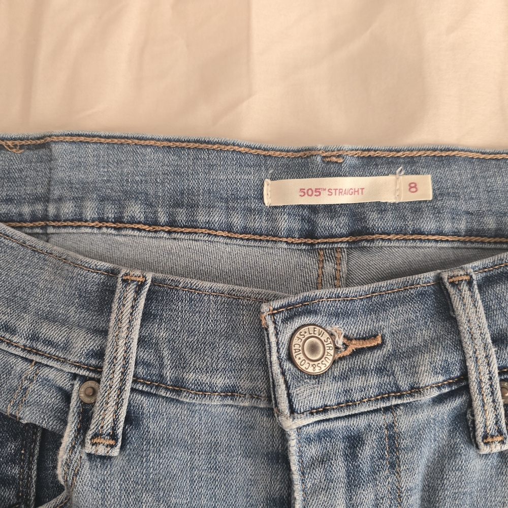 Levi's Women's Blue Straight Jeans